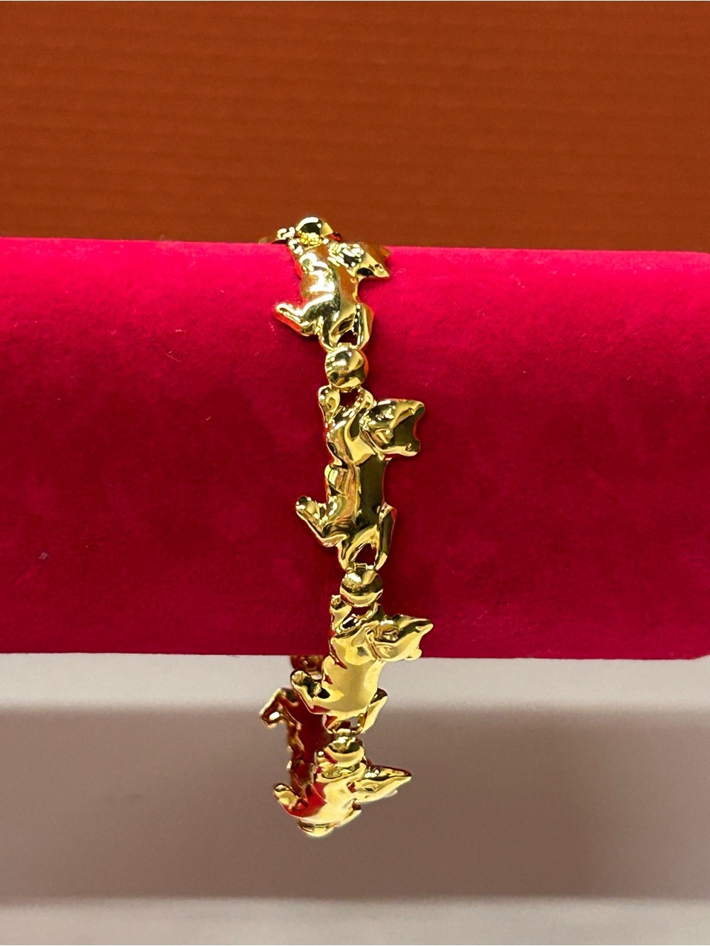 Avon Vintage Cat Bracelet Gold Tone